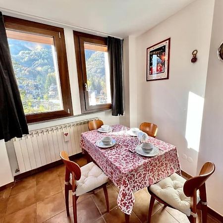 Culla D'Amore Con Vista Sulle Montagne Innevate Bardonecchia Eksteriør bilde